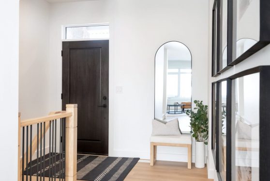 COPYRIGHTED BY D&M IMAGES