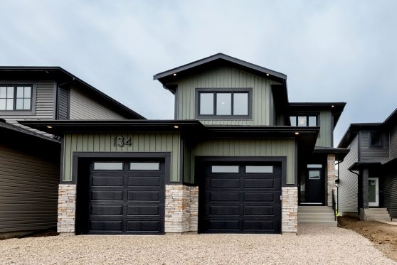 COPYRIGHTED BY D&M IMAGES