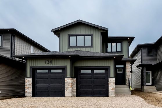 COPYRIGHTED BY D&M IMAGES