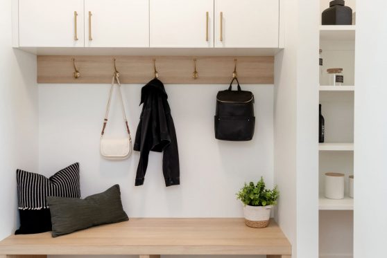 COPYRIGHTED BY D&M IMAGES