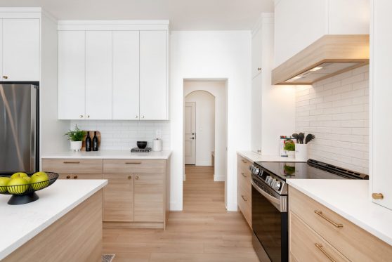 COPYRIGHTED BY D&M IMAGES