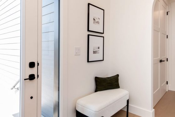 COPYRIGHTED BY D&M IMAGES