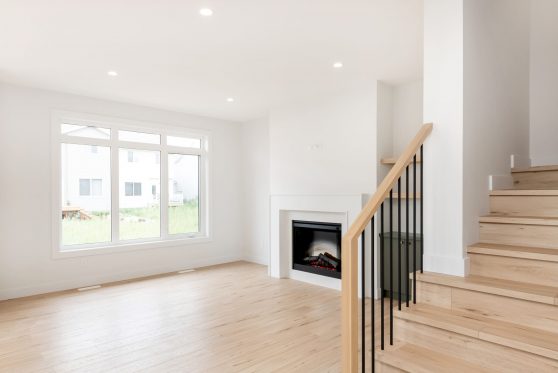 COPYRIGHTED BY D&M IMAGES