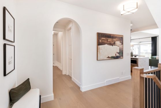 COPYRIGHTED BY D&M IMAGES