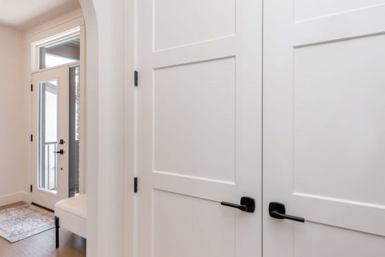 COPYRIGHTED BY D&M IMAGES