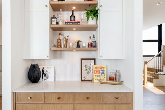 COPYRIGHTED BY D&M IMAGES