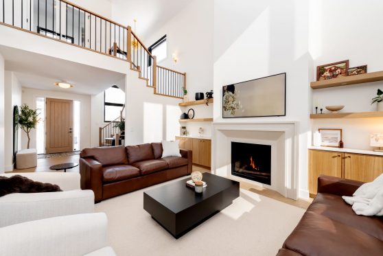 COPYRIGHTED BY D&M IMAGES