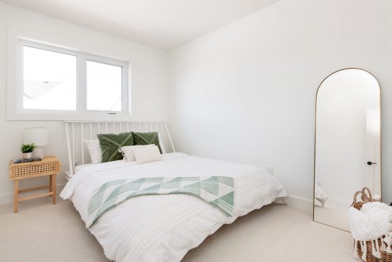 COPYRIGHTED BY D&M IMAGES