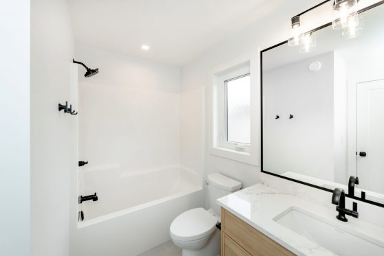 COPYRIGHTED BY D&M IMAGES