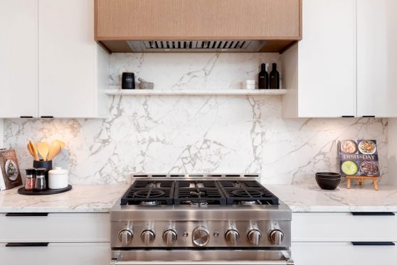 COPYRIGHTED BY D&M IMAGES