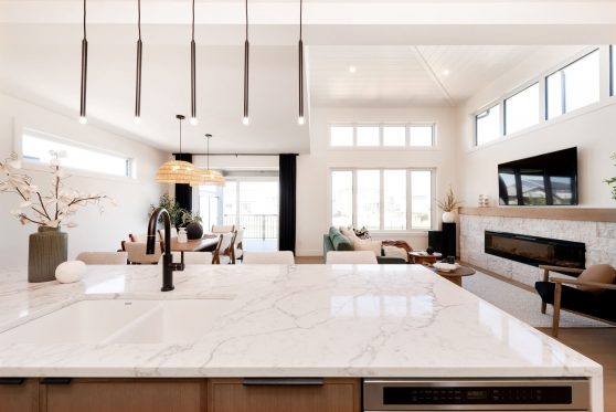 COPYRIGHTED BY D&M IMAGES