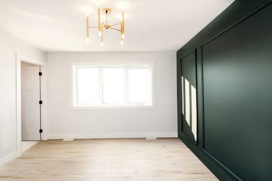 COPYRIGHTED BY D&M IMAGES