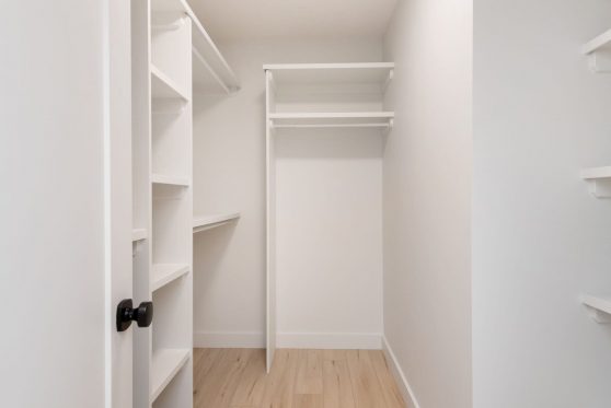 COPYRIGHTED BY D&M IMAGES