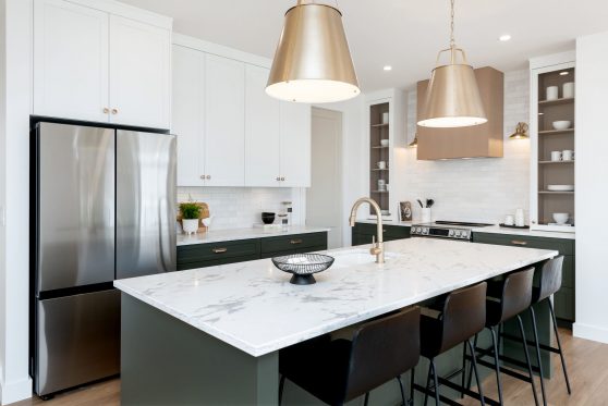 COPYRIGHTED BY D&M IMAGES