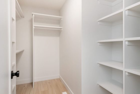 COPYRIGHTED BY D&M IMAGES