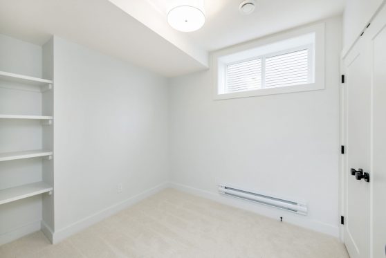 COPYRIGHTED BY D&M IMAGES