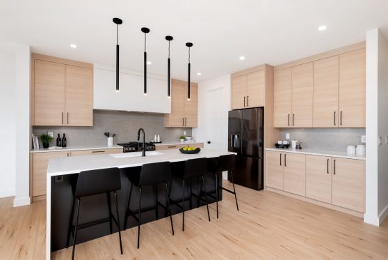 COPYRIGHTED BY D&M IMAGES