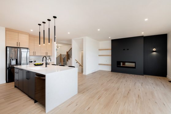 COPYRIGHTED BY D&M IMAGES