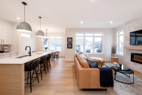 COPYRIGHTED BY D&M IMAGES