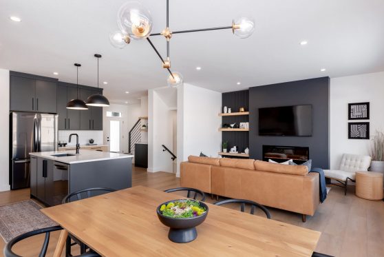 COPYRIGHTED BY D&M IMAGES