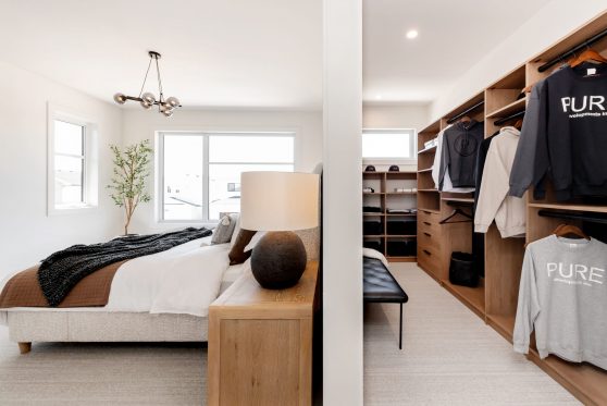 COPYRIGHTED BY D&M IMAGES