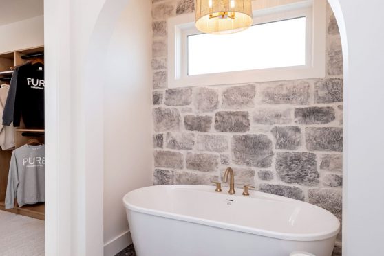 COPYRIGHTED BY D&M IMAGES