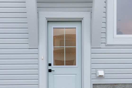 COPYRIGHTED BY D&M IMAGES