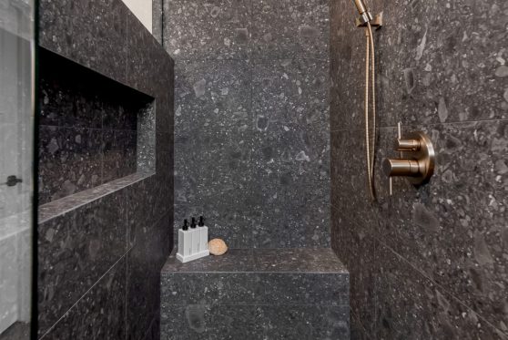 COPYRIGHTED BY D&M IMAGES