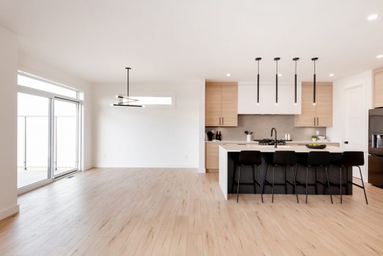 COPYRIGHTED BY D&M IMAGES