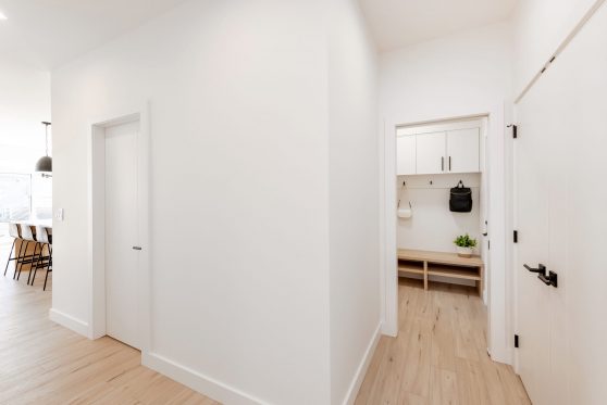 COPYRIGHTED BY D&M IMAGES