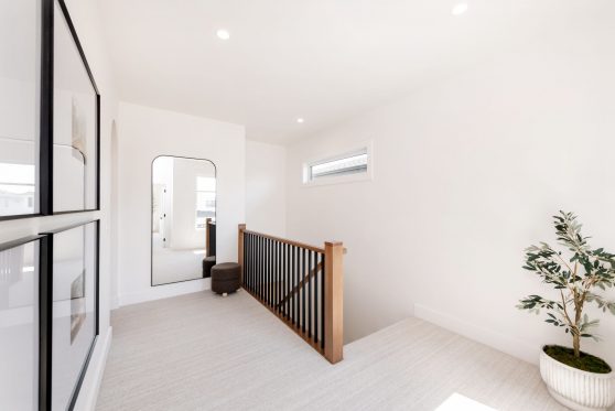 COPYRIGHTED BY D&M IMAGES