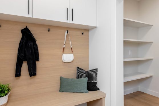 COPYRIGHTED BY D&M IMAGES