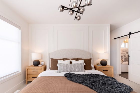 COPYRIGHTED BY D&M IMAGES