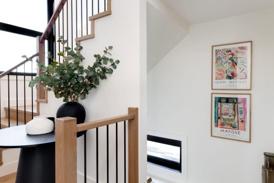 COPYRIGHTED BY D&M IMAGES