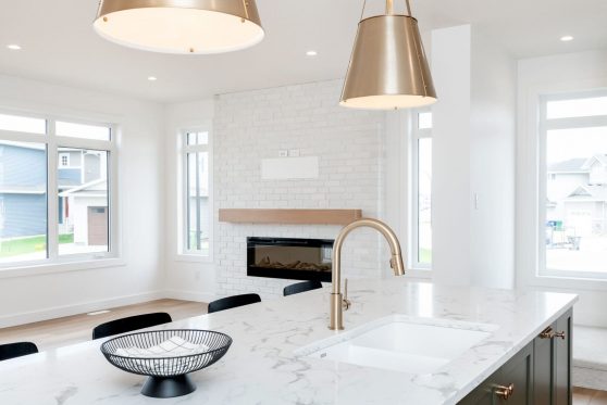 COPYRIGHTED BY D&M IMAGES