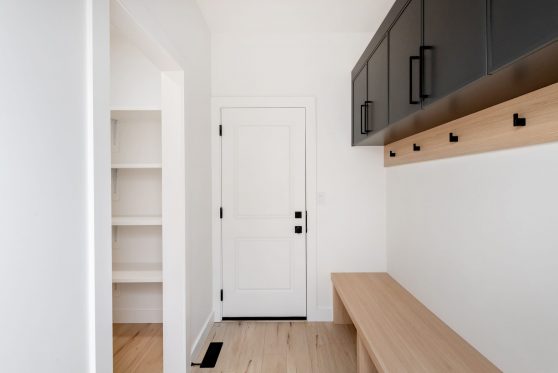 COPYRIGHTED BY D&M IMAGES