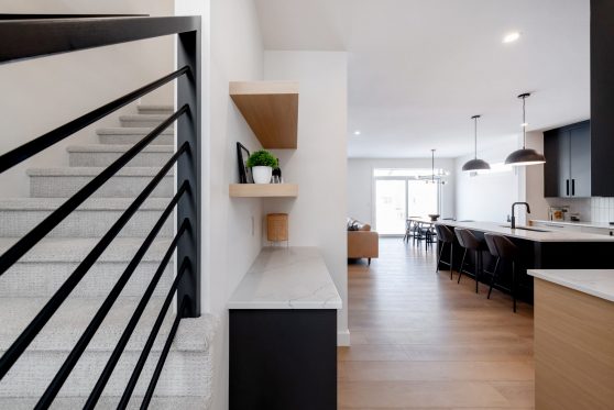 COPYRIGHTED BY D&M IMAGES