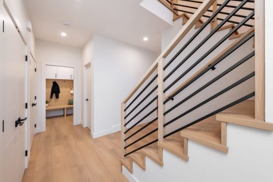 COPYRIGHTED BY D&M IMAGES