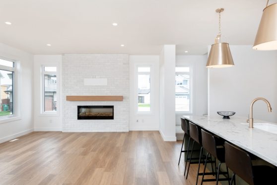 COPYRIGHTED BY D&M IMAGES