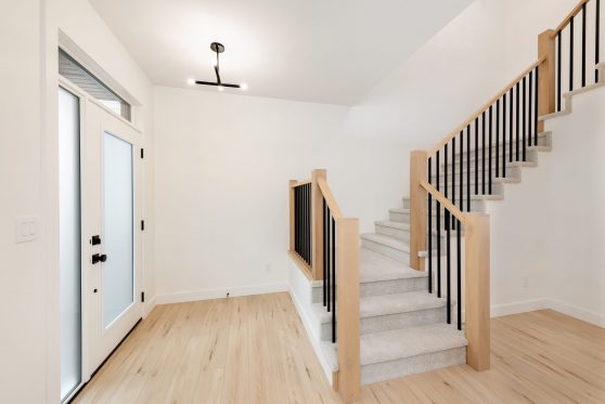 COPYRIGHTED BY D&M IMAGES