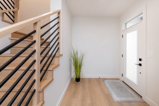 COPYRIGHTED BY D&M IMAGES