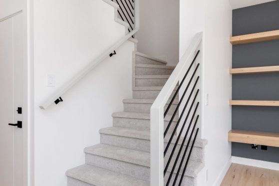 COPYRIGHTED BY D&M IMAGES