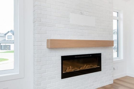 COPYRIGHTED BY D&M IMAGES