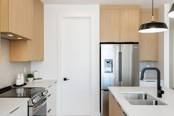 COPYRIGHTED BY D&M IMAGES