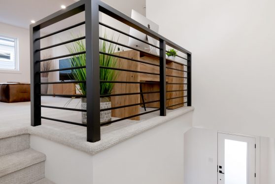 COPYRIGHTED BY D&M IMAGES