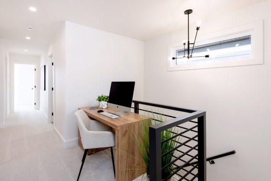 COPYRIGHTED BY D&M IMAGES