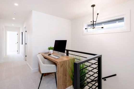 COPYRIGHTED BY D&M IMAGES