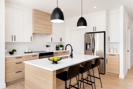 COPYRIGHTED BY D&M IMAGES