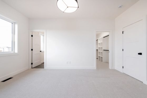 COPYRIGHTED BY D&M IMAGES