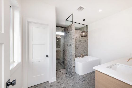 COPYRIGHTED BY D&M IMAGES